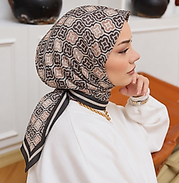 Desenli organic eşarp