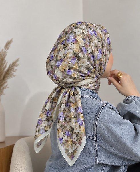 Desenli organic eşarp