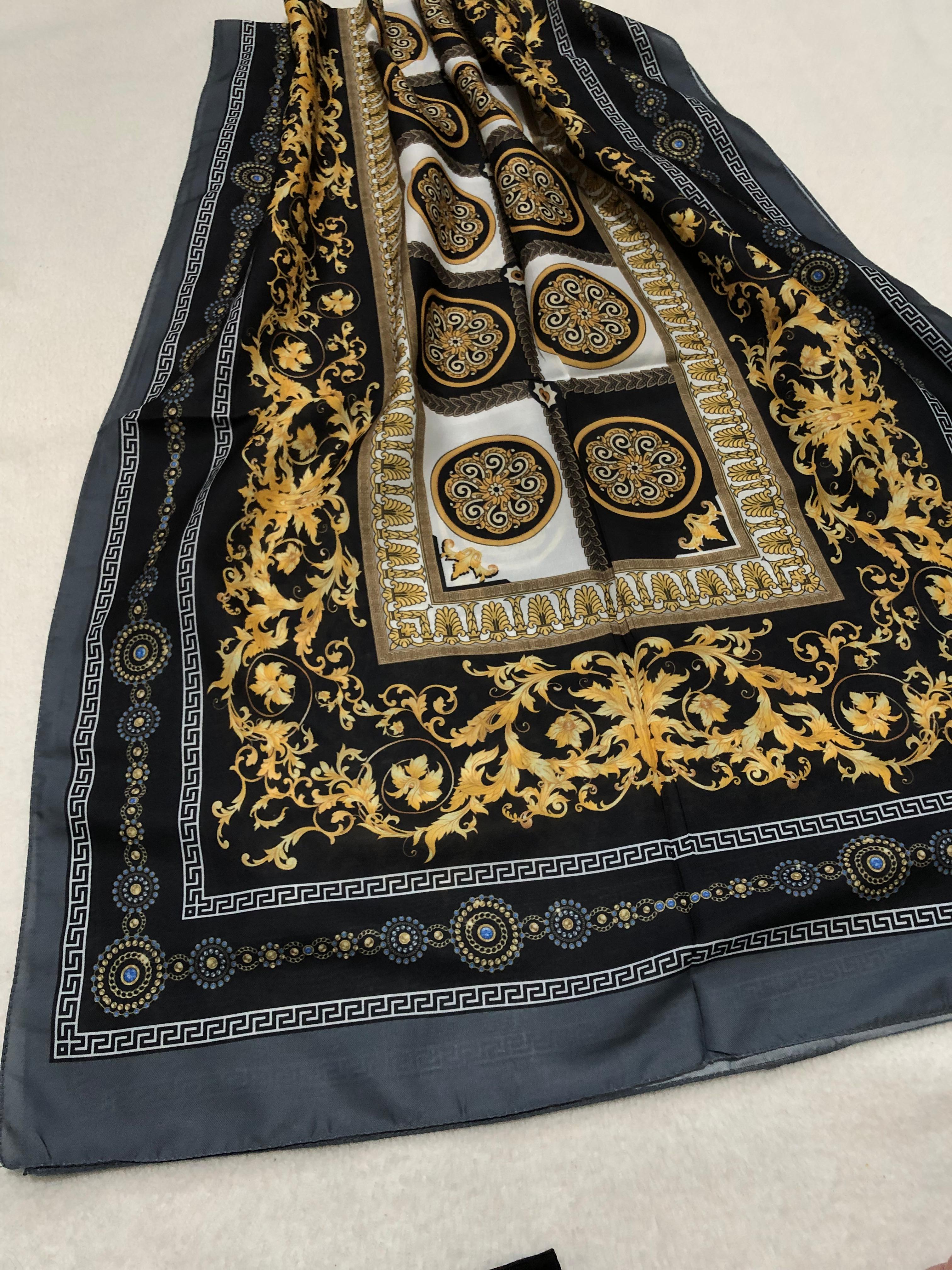 Versace model soft şal