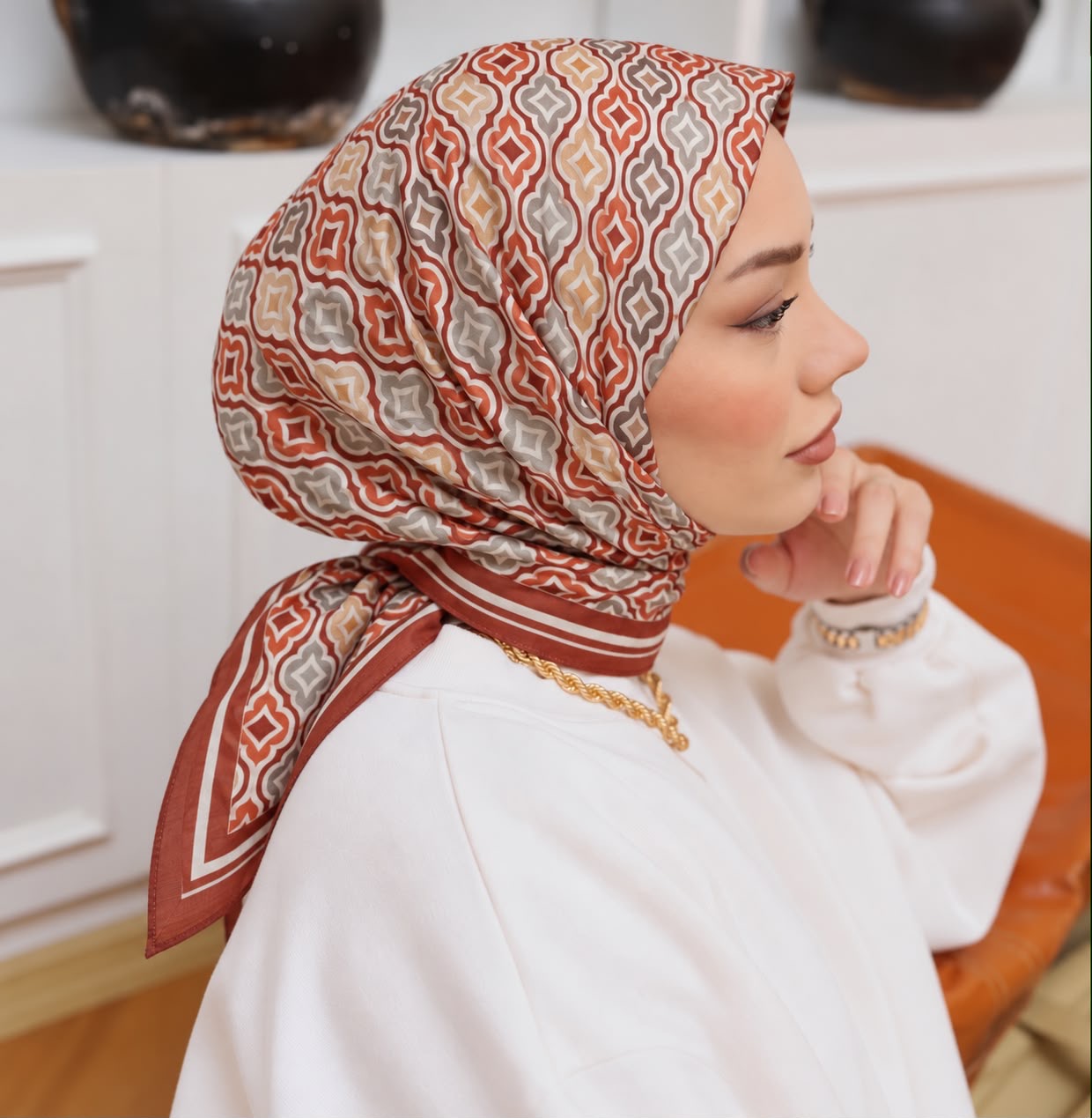 Desenli organic eşarp