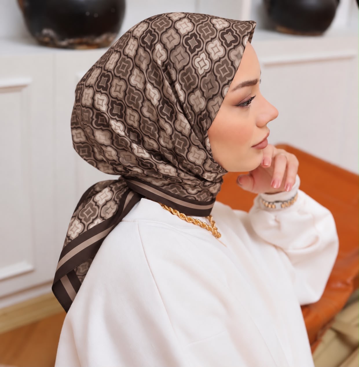 Desenli organic eşarp